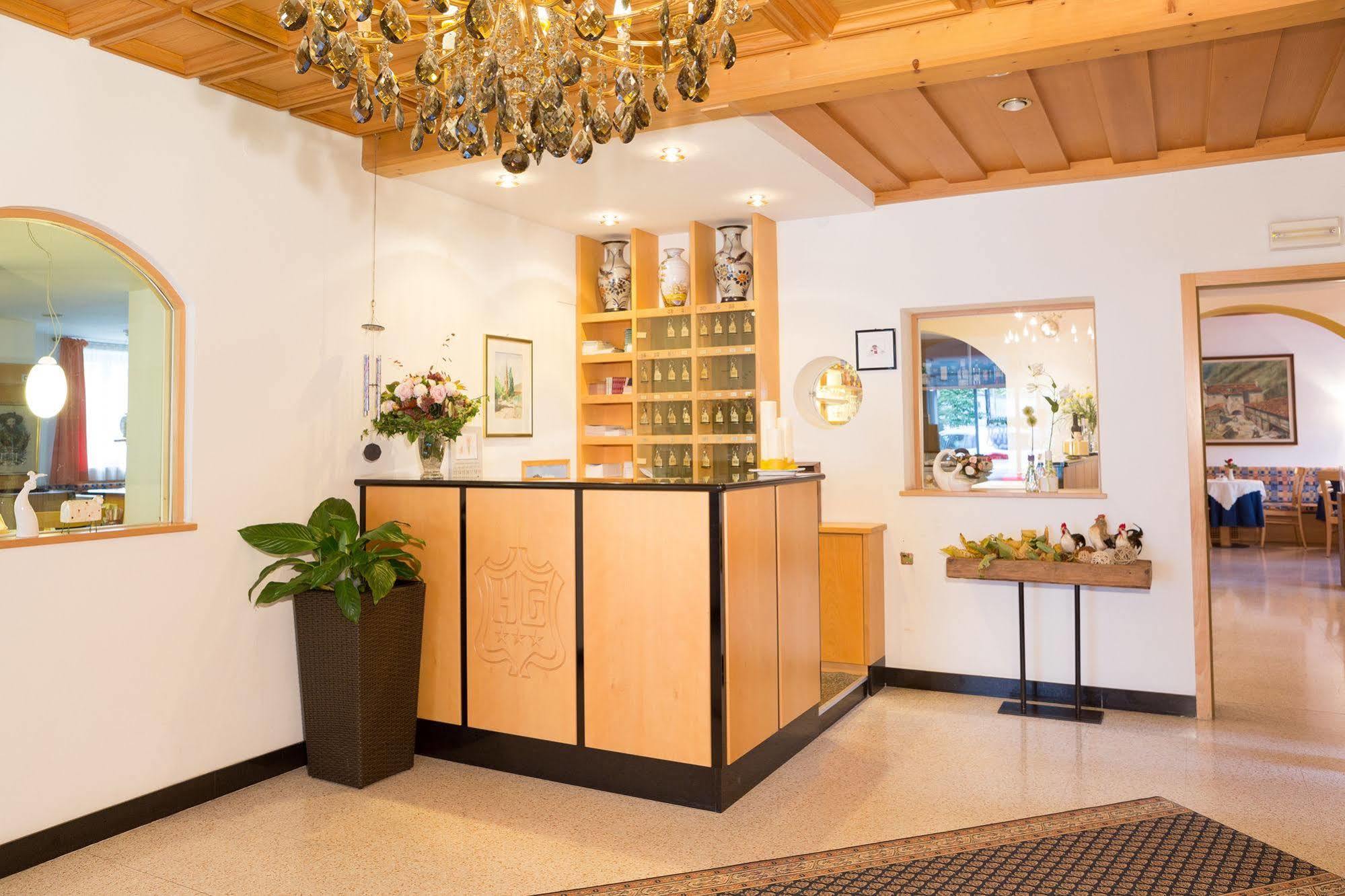 Hotel Gruberhof เมราโน ภายนอก รูปภาพ